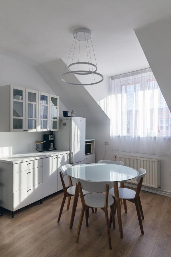 Apartament Agnes Braşov Esterno foto